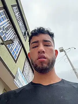 Snapshot of liam_bronw chatting on 02/24/26, 02:48 liam bronw online show from 02/24/26, 02:48