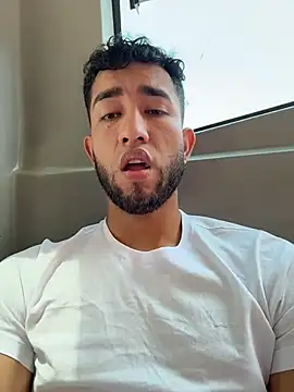 Snapshot of liam_bronw chatting on 02/28/26, 03:57 liam bronw online show from 02/28/26, 03:57