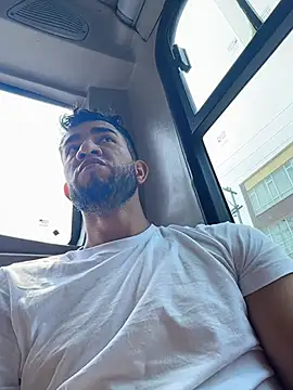 Snapshot of liam_bronw chatting on 03/01/26, 07:27 liam bronw online show from 03/01/26, 07:27