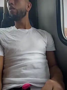 Snapshot of liam_bronw chatting on 03/04/26, 06:14 liam bronw online show from 03/04/26, 06:14