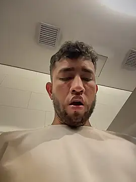 Snapshot of liam_bronw chatting on 03/28/26, 07:24 liam bronw online show from 03/28/26, 07:24