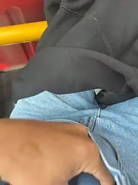 Snapshot of liam_bronw chatting on 03/30/26, 06:20 liam bronw online show from 03/30/26, 06:20