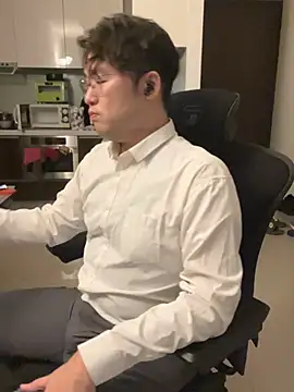 Snapshot of W0Ijn chatting on 03/06/26, 09:50 W0Ijn online show from 03/06/26, 09:50