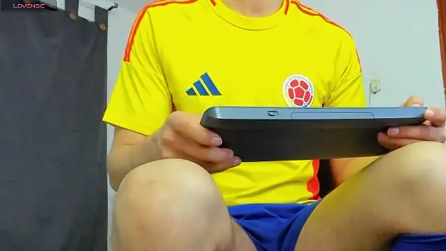 camilo model online show from 04/03/26, 07:06