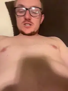 Snapshot of mateuszuuu chatting on 03/19/26, 11:20 mateuszuuu online show from 03/19/26, 11:20