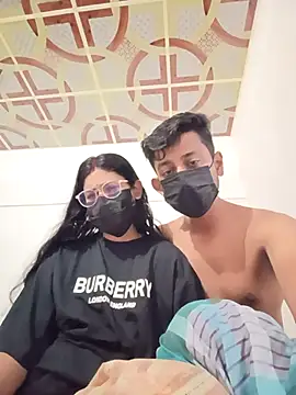 Snapshot of queenneha69 chatting on 03/30/26, 12:28 queenneha69 online show from 03/30/26, 12:28