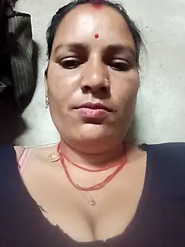 Snapshot of Hot_hiuj chatting on 04/12/26, 11:21 Hot hiuj online show from 04/12/26, 11:21