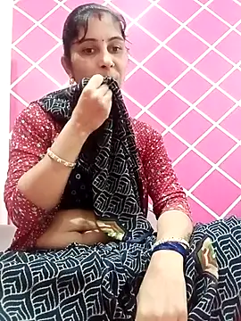 Snapshot of Hot_ree85 chatting on 02/08/26, 05:22 Hot ree85 online show from 02/08/26, 05:22