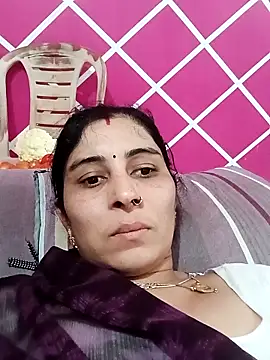 Snapshot of Hot_ree85 chatting on 03/02/26, 11:17 Hot ree85 online show from 03/02/26, 11:17