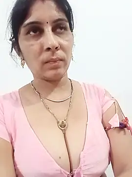 Hot ree85 online show from 03/18/26, 06:22