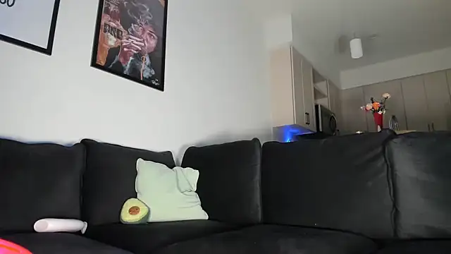 Snapshot of emorisplash chatting on 03/10/26, 02:05 emorisplash online show from 03/10/26, 02:05