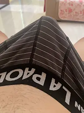 Snapshot of novinhode19yy chatting on 03/28/26, 04:50 novinhode19yy online show from 03/28/26, 04:50