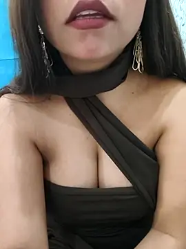 Snapshot of Hot_Twinkle chatting on 02/11/26, 07:02 Hot Twinkle online show from 02/11/26, 07:02