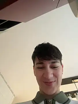 Snapshot of ravenryx chatting on 02/27/26, 03:45 ravenryx online show from 02/27/26, 03:45