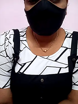 Snapshot of Ammu14399 chatting on 04/10/26, 05:06 Ammu14399 online show from 04/10/26, 05:06