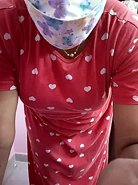 Snapshot of Ammu14399 chatting on 04/26/26, 09:51 Ammu14399 online show from 04/26/26, 09:51