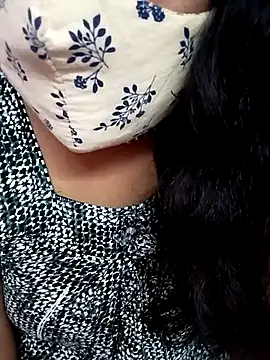 Snapshot of Ammu14399 chatting on 07/09/26, 07:01 Ammu14399 online show from 07/09/26, 07:01