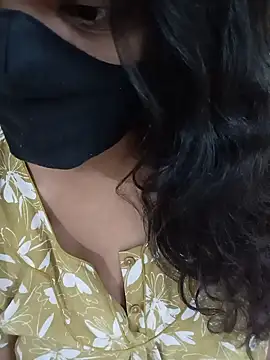 Snapshot of Ammu14399 chatting on 07/17/26, 06:57 Ammu14399 online show from 07/17/26, 06:57