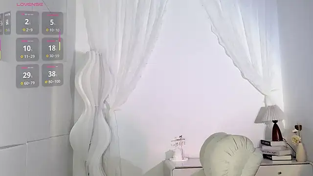 Snapshot of Owo-nO chatting on 03/20/26, 02:16 Owo-nO online show from 03/20/26, 02:16