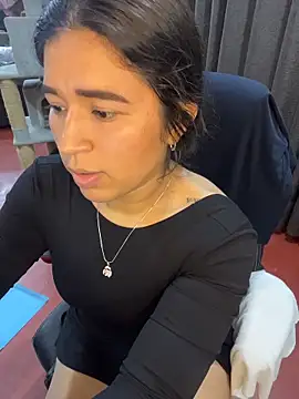 Snapshot of Minico25 chatting on 04/17/26, 01:41 Minico25 online show from 04/17/26, 01:41