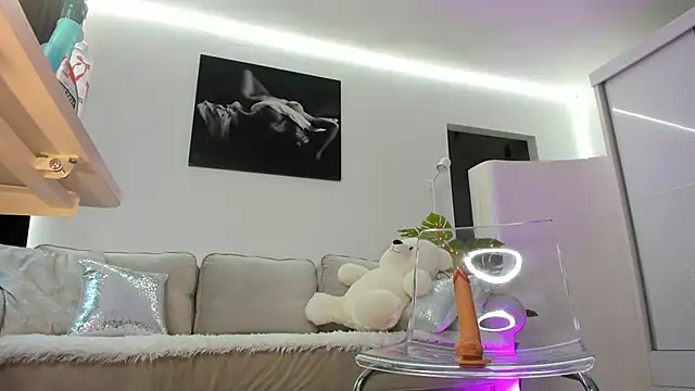 Ivy Bellee online show from 03/02/26, 07:15