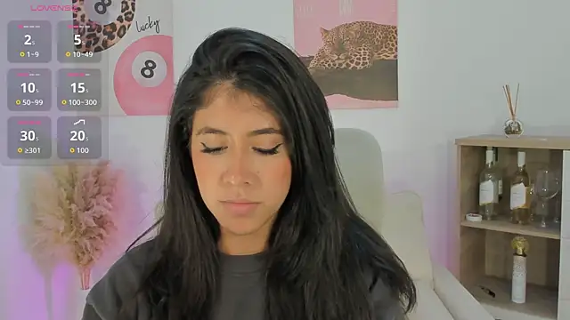 Snapshot of Sussan_Monroe chatting on 03/23/26, 12:25 Sussan Monroe online show from 03/23/26, 12:25