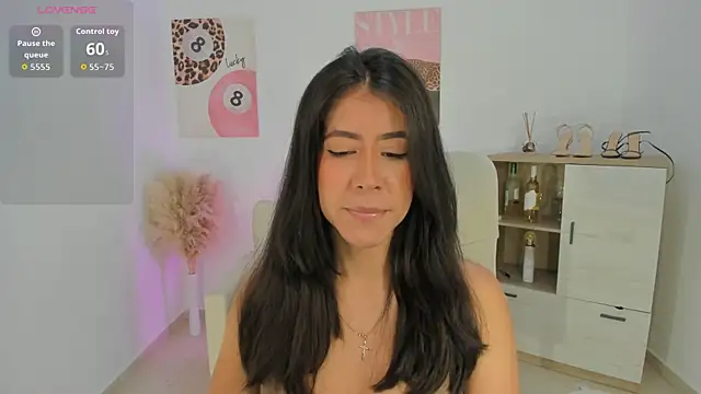 Snapshot of Sussan_Monroe chatting on 04/02/26, 11:30 Sussan Monroe online show from 04/02/26, 11:30