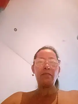 Salome 69 online show from 05/02/26, 02:44