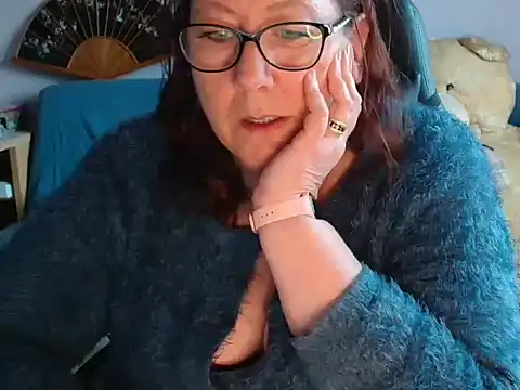 Snapshot of xmyriamx chatting on 03/07/26, 09:28 xmyriamx online show from 03/07/26, 09:28