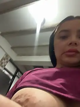 Snapshot of Mia__Bloom chatting on 01/14/26, 11:38 Mia Bloom online show from 01/14/26, 11:38