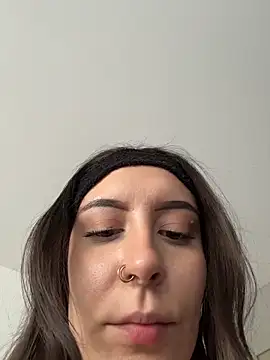 alesziarose  online show from 01/18/26, 10:13