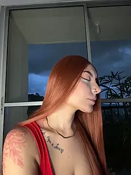 alesziarose  online show from 02/20/26, 11:27