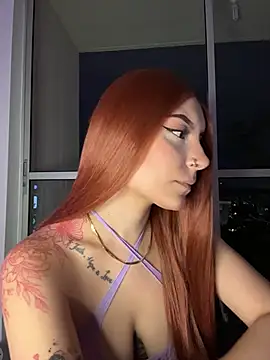 Snapshot of alesziarose_ chatting on 03/04/26, 11:44 alesziarose online show from 03/04/26, 11:44