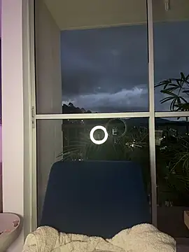 Snapshot of alesziarose_ chatting on 03/22/26, 11:30 alesziarose online show from 03/22/26, 11:30