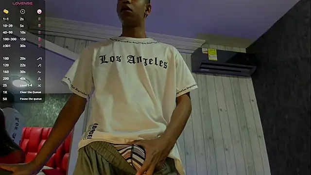 Snapshot of _erick_j chatting on 03/30/26, 07:59 erick j online show from 03/30/26, 07:59