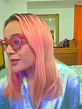 Snapshot of Nova-Satela chatting on 02/07/26, 06:00 Nova-Satela online show from 02/07/26, 06:00