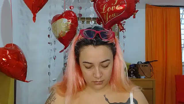 Snapshot of Nova-Satela chatting on 02/18/26, 07:21 Nova-Satela online show from 02/18/26, 07:21