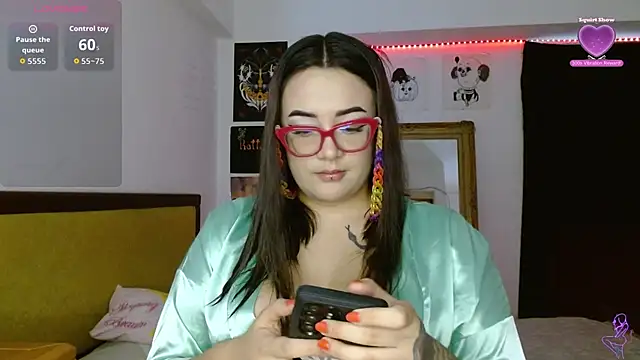 Snapshot of Nova-Satela chatting on 04/15/26, 07:58 Nova-Satela online show from 04/15/26, 07:58