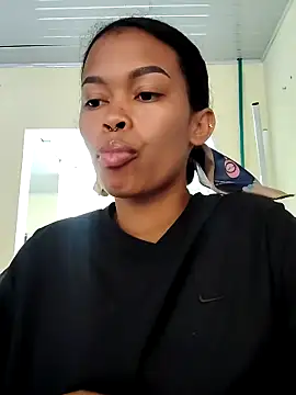Snapshot of shenna_brunette chatting on 03/26/26, 05:29 shenna brunette online show from 03/26/26, 05:29