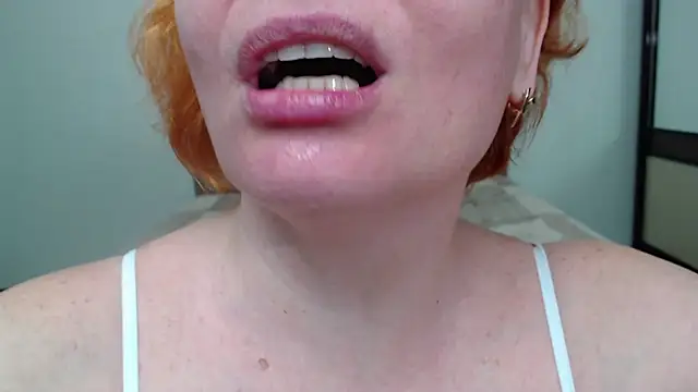 Snapshot of _Sweet_Dream_ chatting on 02/28/25, 06:09  Sweet Dream  online show from 02/28/25, 06:09