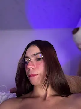 Eveliin ruiz online show from 03/24/26, 02:33