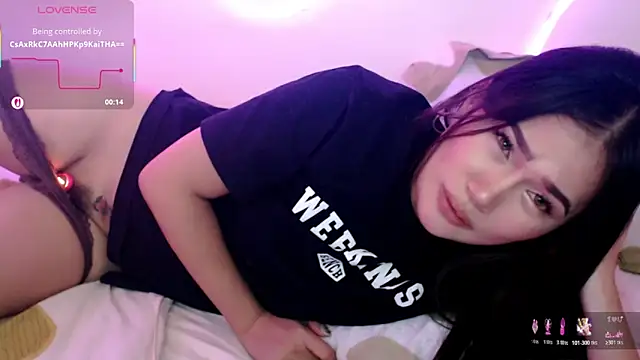 Snapshot of simplykhate chatting on 07/02/26, 03:23 simplykhate online show from 07/02/26, 03:23