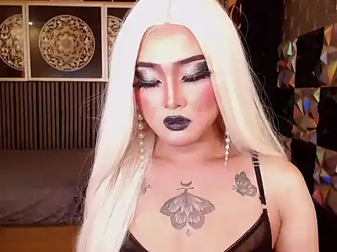 Snapshot of SeductiveJilianTS chatting on 04/12/26, 06:24 SeductiveJilianTS online show from 04/12/26, 06:24