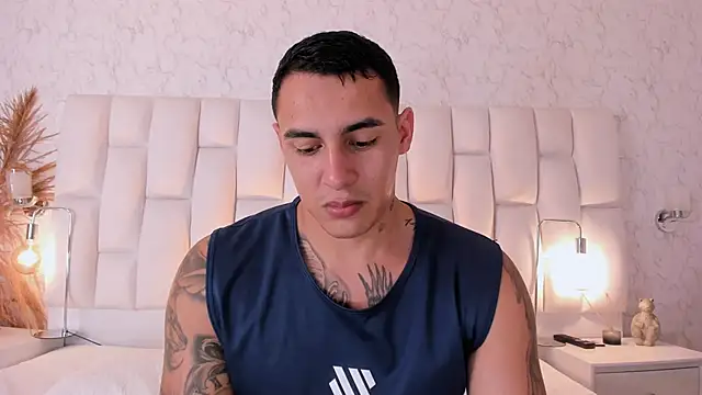 Snapshot of MassimoCo_ chatting on 03/28/26, 12:10 MassimoCo online show from 03/28/26, 12:10