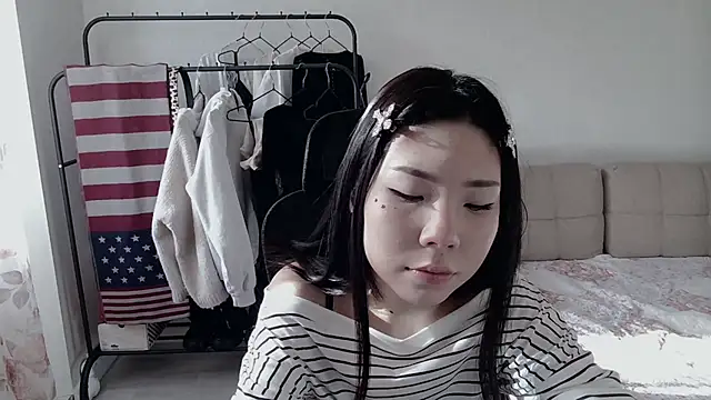 Snapshot of AprilOnilll chatting on 02/01/26, 04:55 AprilOnilll online show from 02/01/26, 04:55