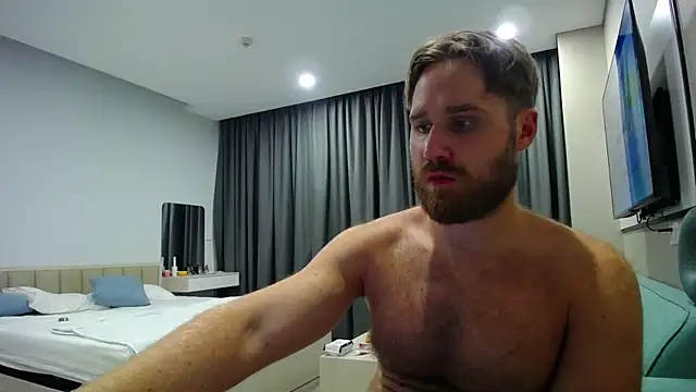 LorenzoLux online show from 04/01/26, 04:48