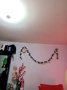 Snapshot of Casandramillf chatting on 04/16/26, 06:30 Casandramillf online show from 04/16/26, 06:30