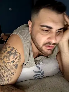 Snapshot of Attila98 chatting on 02/03/26, 08:19 Attila98 online show from 02/03/26, 08:19