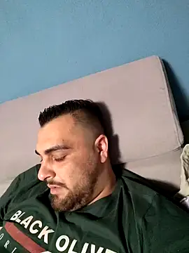 Snapshot of Attila98 chatting on 03/02/26, 09:21 Attila98 online show from 03/02/26, 09:21