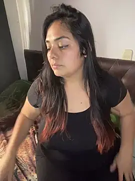 Snapshot of Bigbooty_sex chatting on 02/22/26, 07:23 Bigbooty sex online show from 02/22/26, 07:23